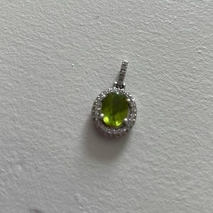 Diamond and Peridot white gold pendant